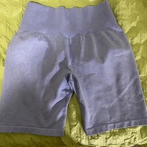 Periwinkle scrunch shorts